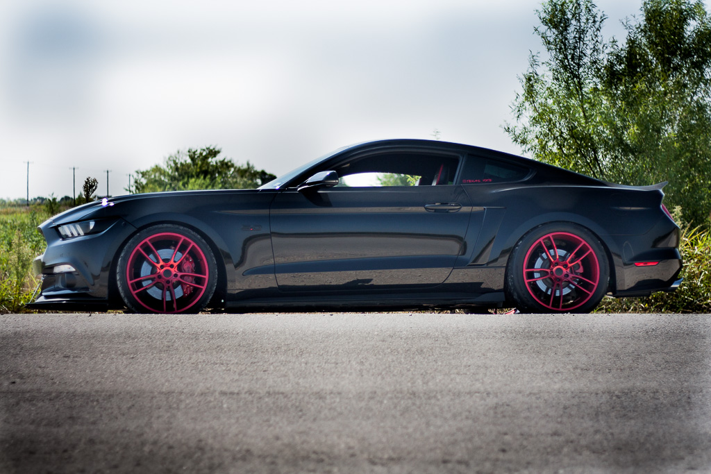 shadow-black-ford-mustang-gt-s550-mrr-m600-anodized-red-rotory-forged-concave-wheels.jpg