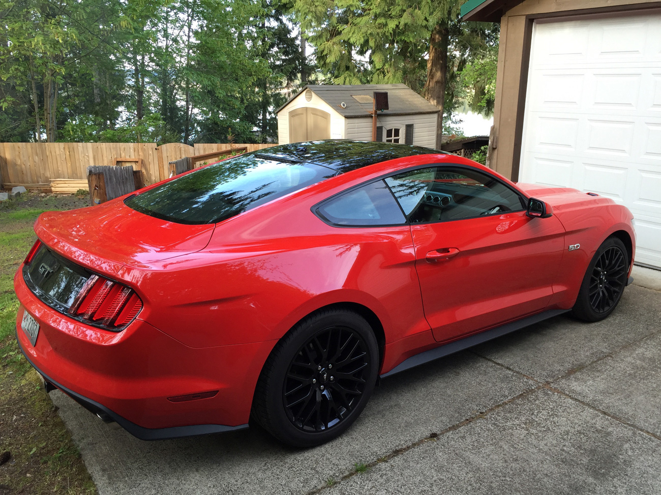 2016 GT PP Race Red w/Black Roof
